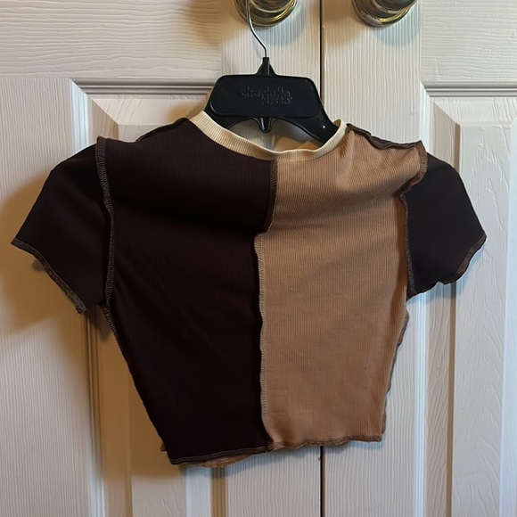 patchwork crop top - Picture 2 of 3